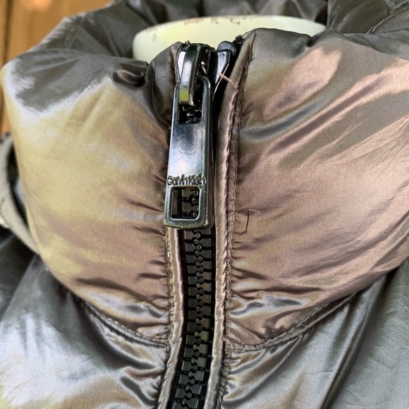 Calvin Klein insulated jacket size Medium. - Picture 3 of 10